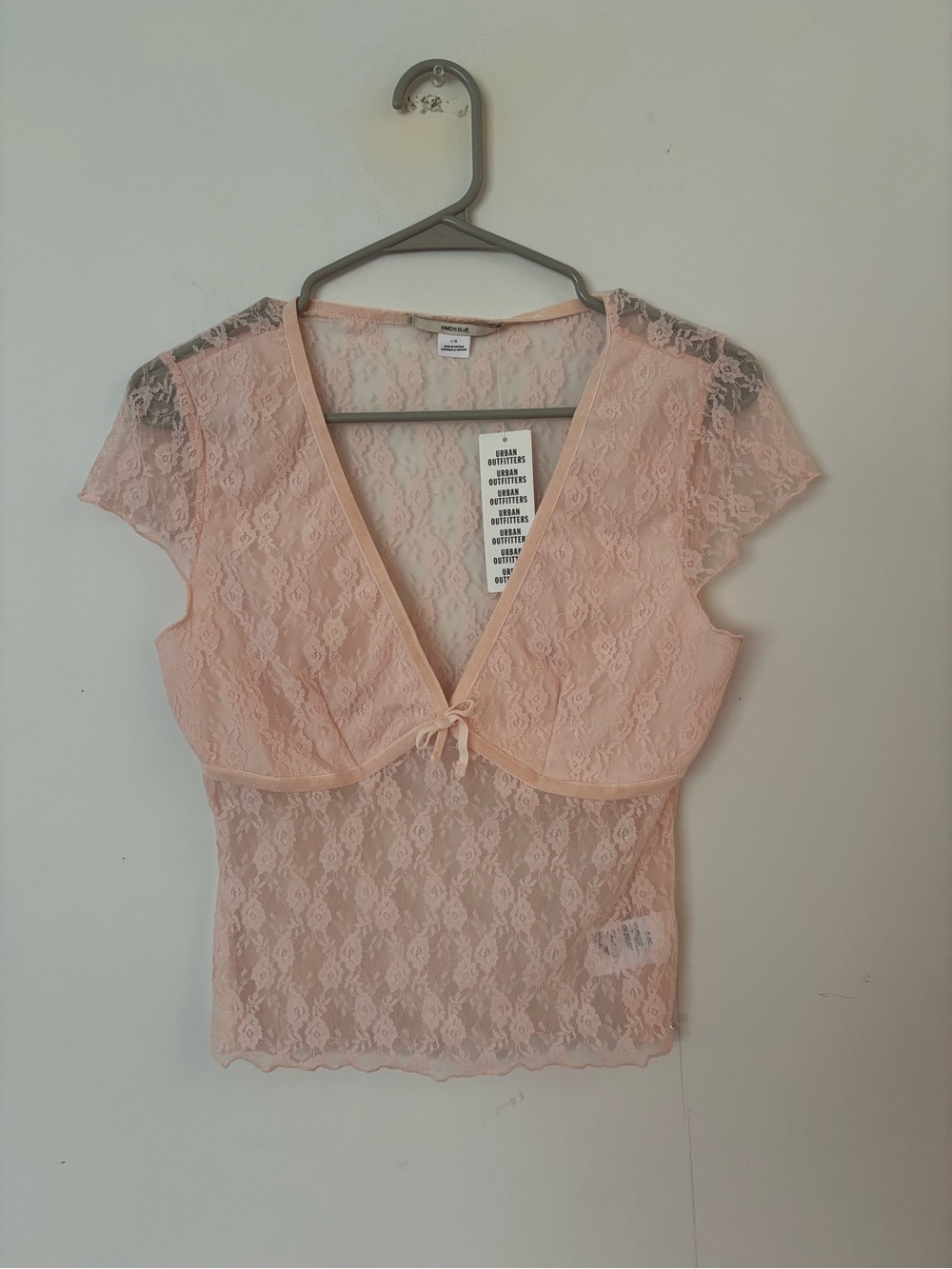 brand new! urban outfitters ballet pink lace back bow v neck crop top blouse🩰